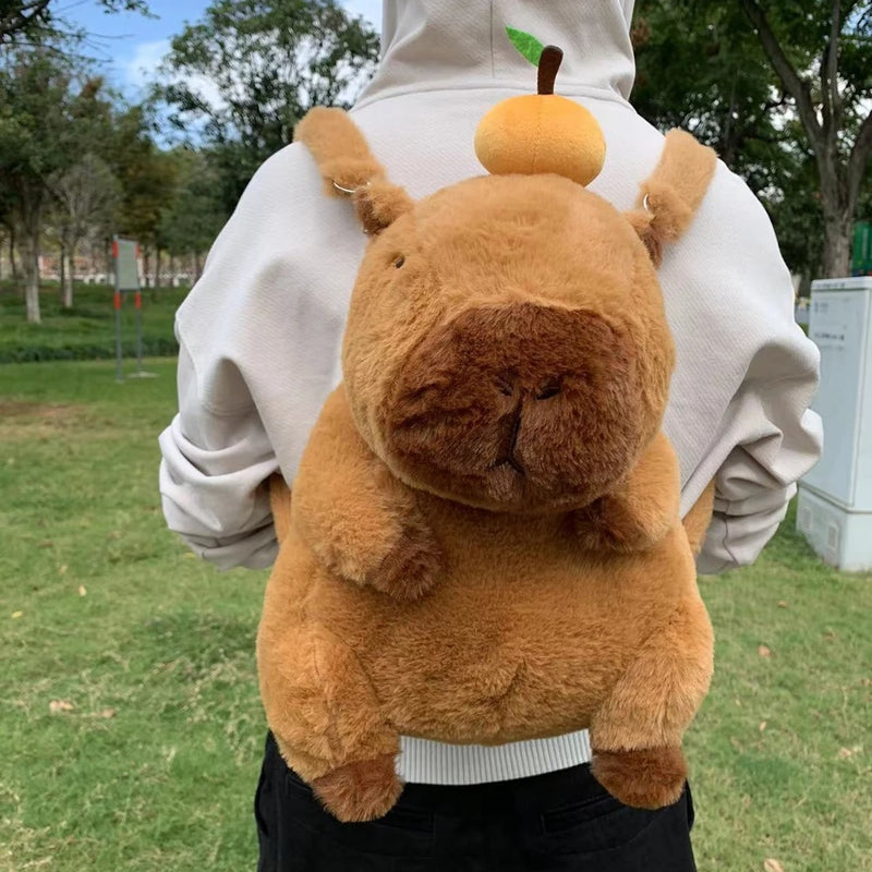Mochila de Pelúcia Capivara